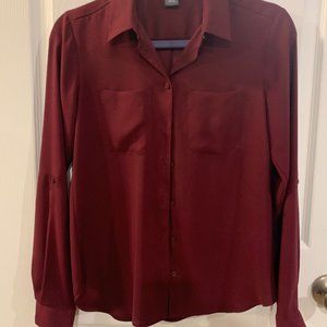 Woman's  Long Sleeve, Button Down Dress Shirt (hardly worn)